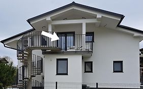 Ohana Apartment